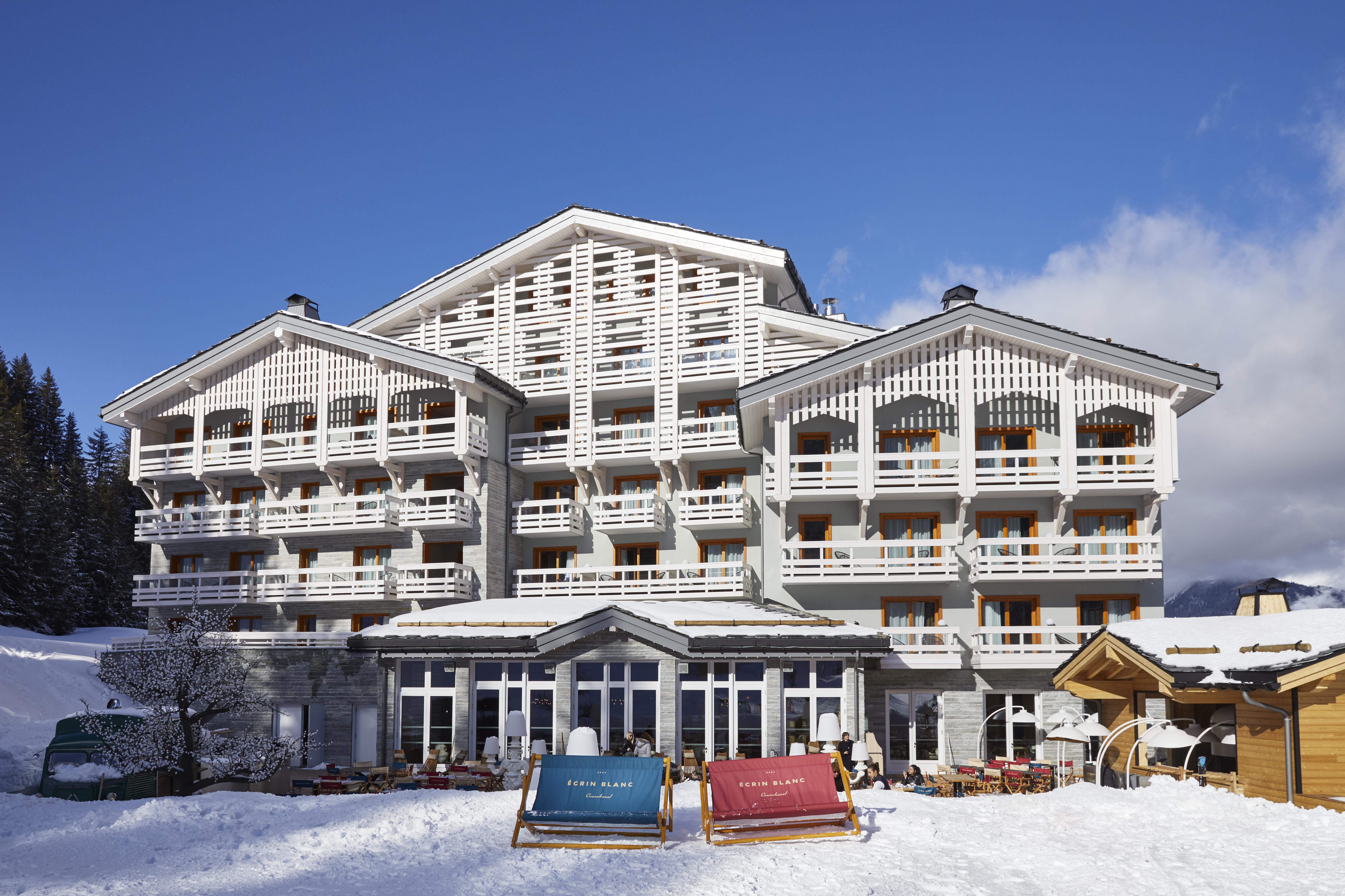 Ecrin Blanc Resort Courchevel Exterior photo